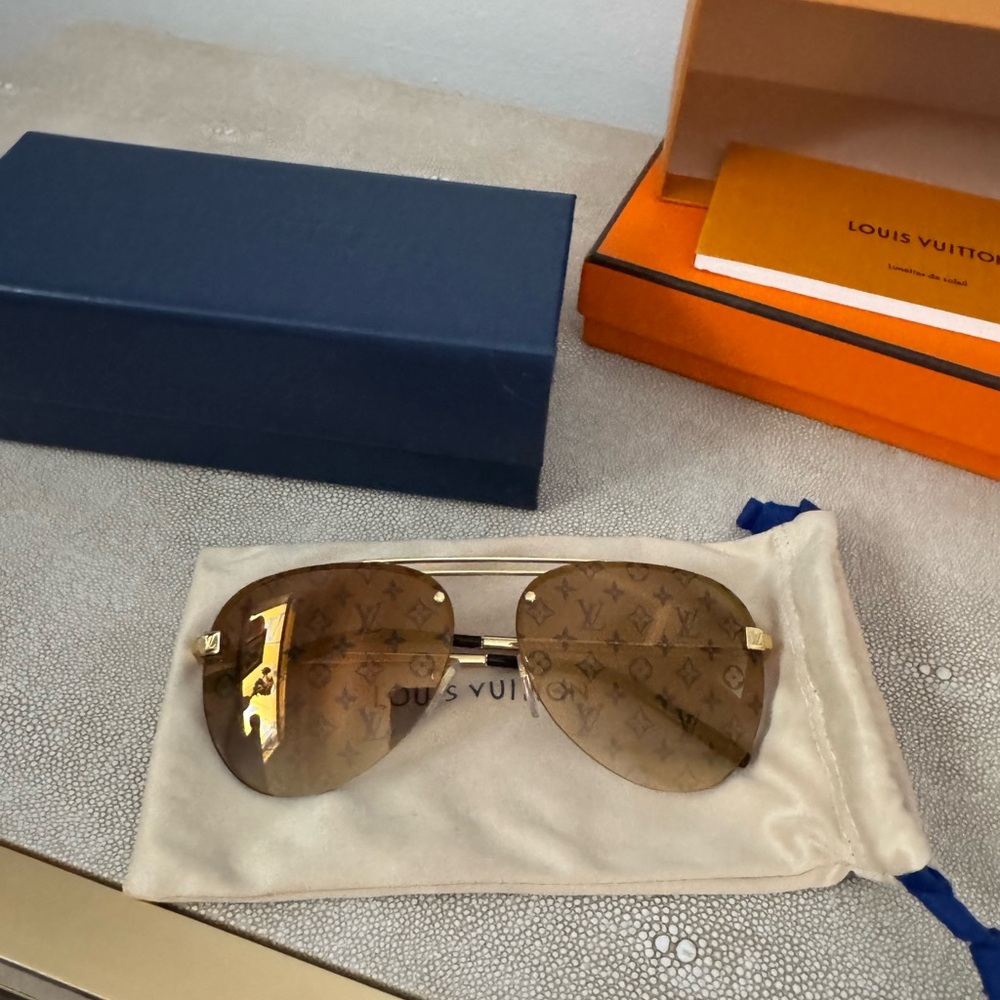 Gold aviator style Louis Vuitton Sunglasses